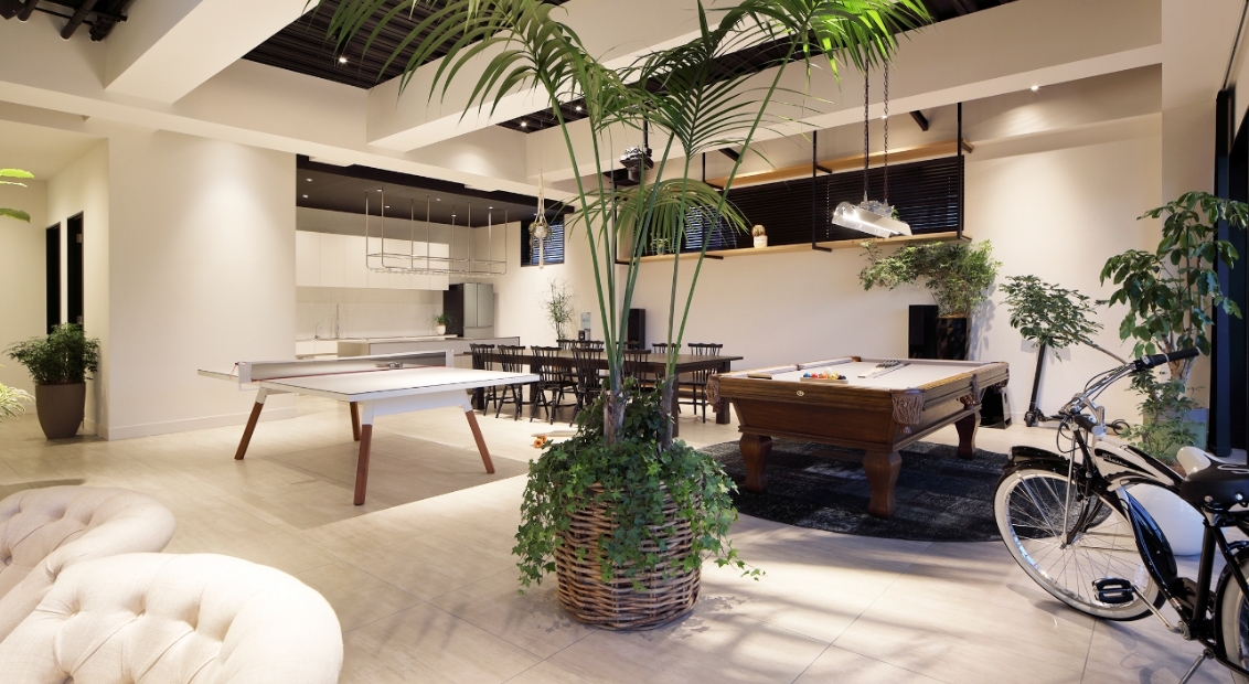 福岡 H HOTEL／Co-work & Share. H,