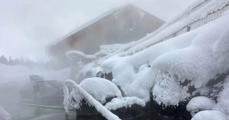 白銀荘とピヤシリ山