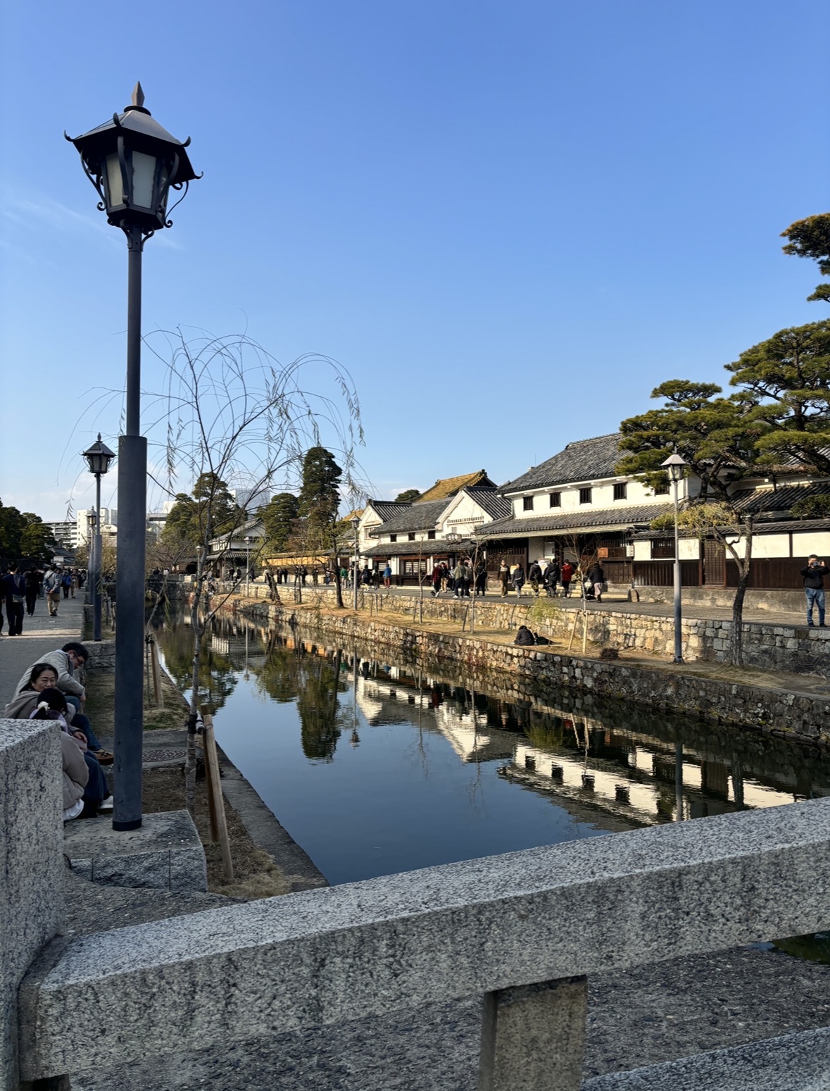 白壁の街並みにタイムスリップ