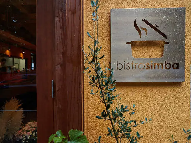 会社の向かいにある、つい長居してしまうビストロ