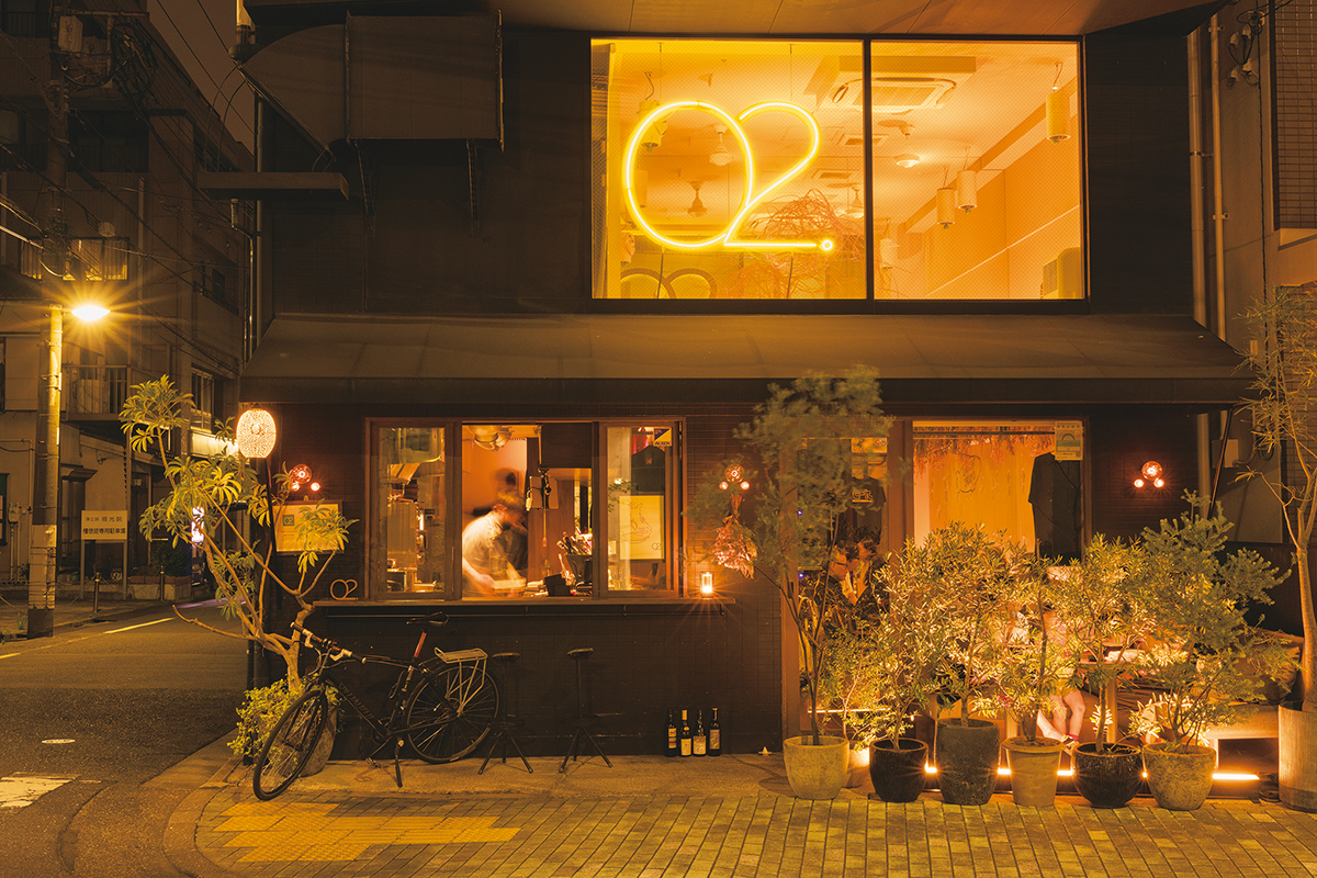 中華なのにワインが止まらない店